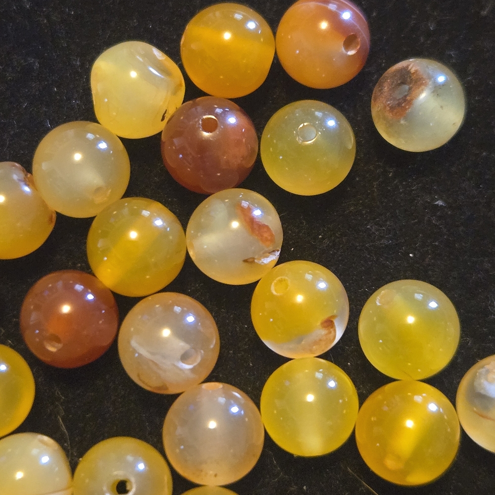 AMBER GEMSTONE BEADS